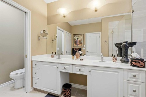 23 Prominence Point Sw, Calgary, AB - Indoor Photo Showing Bathroom