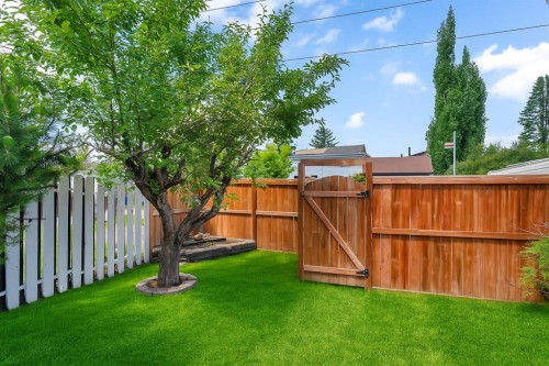 199 Cedardale Road Sw, Calgary, AB - Outdoor With Backyard