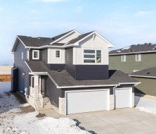 142 Northern Lights Crescent  Langdon, AB T0J 1X2