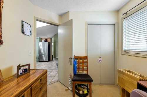 172 Prestwick Heights Se, Calgary, AB - Indoor Photo Showing Other Room