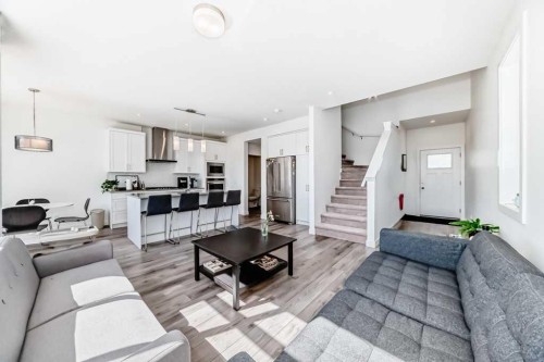 53 Spring Creek Common Sw, Calgary, AB - Indoor Photo Showing Living Room