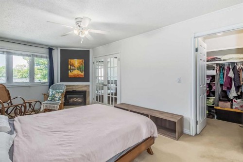 8-834 2 Avenue Nw, Calgary, AB - Indoor Photo Showing Bedroom