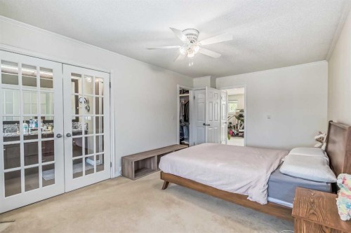 8-834 2 Avenue Nw, Calgary, AB - Indoor Photo Showing Bedroom