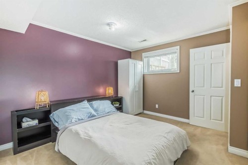 8-834 2 Avenue Nw, Calgary, AB - Indoor Photo Showing Bedroom
