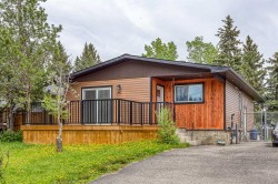 632 Cantrell Drive SW Calgary, AB T2W 1W7