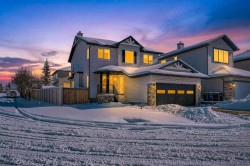 47 Rockywood Park NW Calgary, AB T3G 5S2