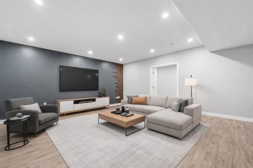 70 Royal Ridge Manor Nw, Calgary, AB - Indoor