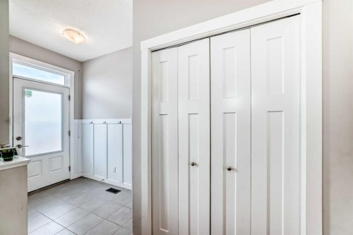 129 Lucas Crescent Nw, Calgary, AB - Indoor