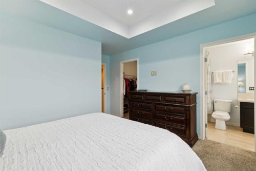 305 Mahogany Boulevard Se, Calgary, AB - Indoor Photo Showing Bedroom