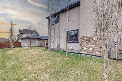 305 Mahogany Boulevard Se, Calgary, AB - Outdoor
