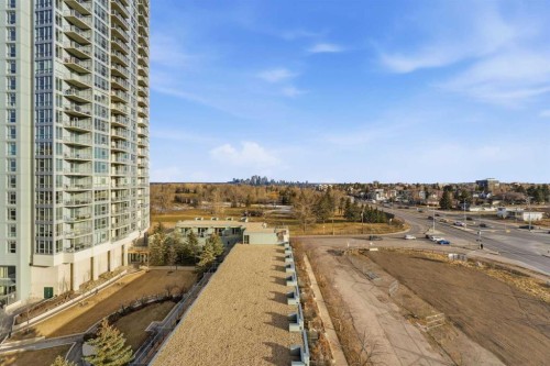 702-77 Spruce Place Sw, Calgary, AB - Outdoor With View