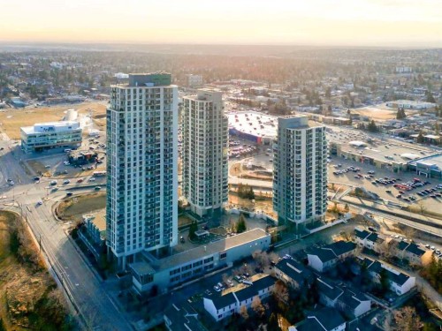 702-77 Spruce Place Sw, Calgary, AB - Outdoor With View