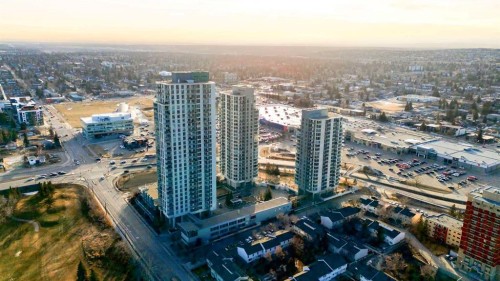 702-77 Spruce Place Sw, Calgary, AB - Outdoor With View