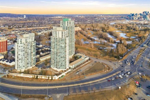 702-77 Spruce Place Sw, Calgary, AB - Outdoor With View