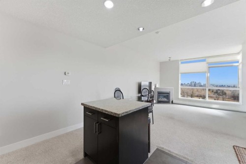 702-77 Spruce Place Sw, Calgary, AB - Indoor