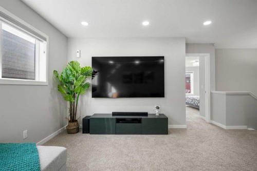 237 Walgrove Boulevard Se, Calgary, AB 