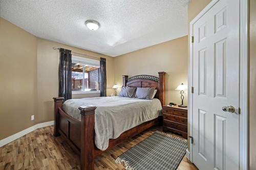 162 West Creek Bay, Chestermere, AB - Indoor Photo Showing Bedroom