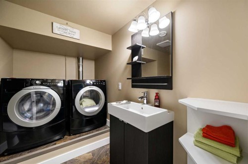 162 West Creek Bay, Chestermere, AB - Indoor Photo Showing Laundry Room