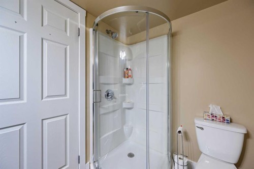 162 West Creek Bay, Chestermere, AB - Indoor Photo Showing Bathroom