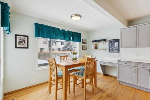 304 Mt. Brewster Circle Se, Calgary, AB - Indoor Photo Showing Dining Room