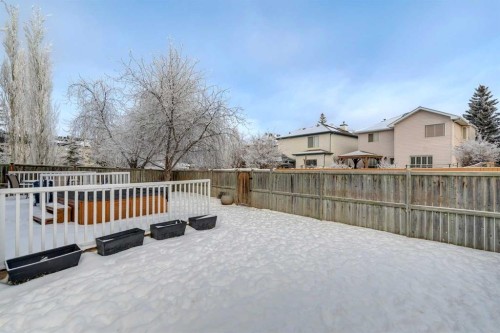 304 Mt. Brewster Circle Se, Calgary, AB - Outdoor