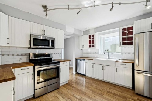 136 Scenic Acres Drive Nw, Calgary, AB - Indoor Photo Showing Kitchen