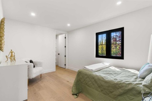 692 West Chestermere Drive, Chestermere, AB - Indoor Photo Showing Bedroom