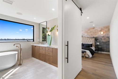 692 West Chestermere Drive, Chestermere, AB - Indoor Photo Showing Bathroom