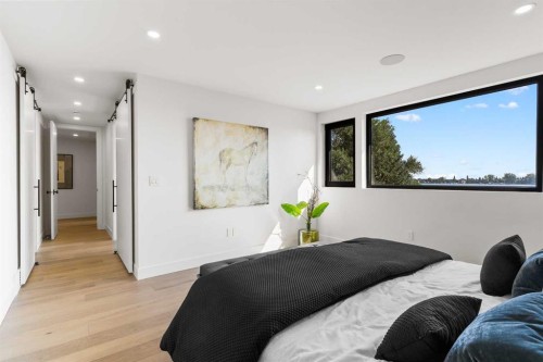 692 West Chestermere Drive, Chestermere, AB - Indoor Photo Showing Bedroom