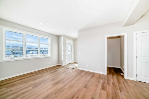 162 Lanark Gate Se, Airdrie, AB - Indoor Photo Showing Other Room