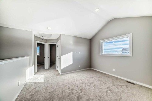 162 Lanark Gate Se, Airdrie, AB - Indoor Photo Showing Other Room