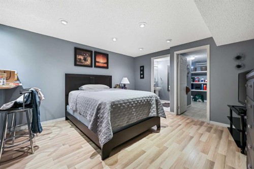 64 Abbeydale Villas Ne, Calgary, AB - Indoor Photo Showing Bedroom