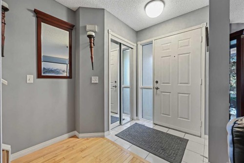 64 Abbeydale Villas Ne, Calgary, AB - Indoor Photo Showing Other Room