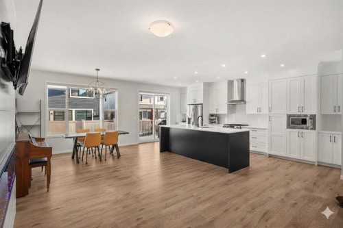 40 West Grove Link Sw, Calgary, AB - Indoor Photo Showing Kitchen
