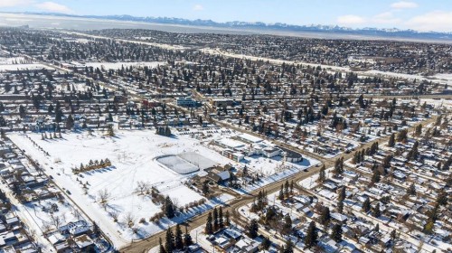 154 Windermere Road Sw, Calgary, AB - Outdoor With View