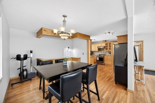 154 Windermere Road Sw, Calgary, AB - Indoor Photo Showing Other Room