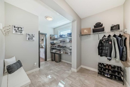 239 Stonemere Green, Chestermere, AB - Indoor Photo Showing Other Room