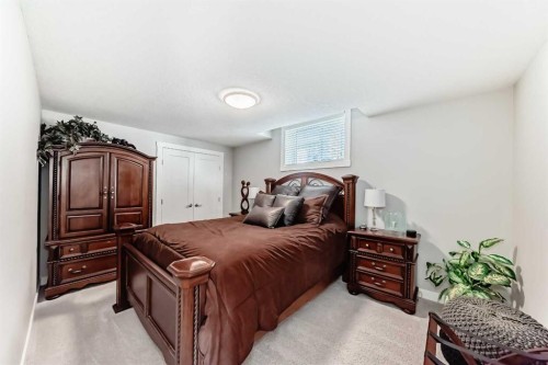 239 Stonemere Green, Chestermere, AB - Indoor Photo Showing Bedroom