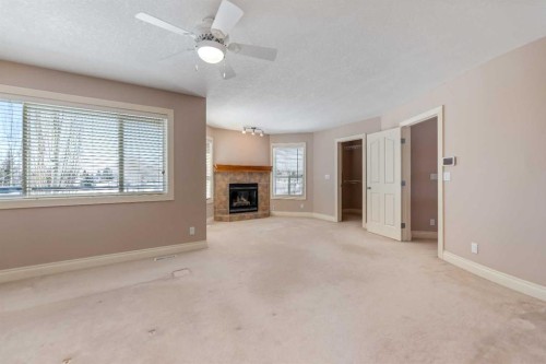 3 Lynx Meadows Drive Nw, Calgary, AB - Indoor With Fireplace
