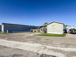 13-5800 46 Street  Olds, AB T4H 1G7