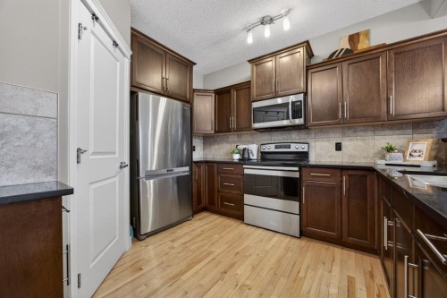 232 Mahogany Terrace Se, Calgary, AB - Indoor Photo Showing Kitchen With Stainless Steel Kitchen