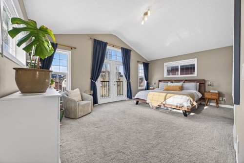 232 Mahogany Terrace Se, Calgary, AB - Indoor Photo Showing Bedroom