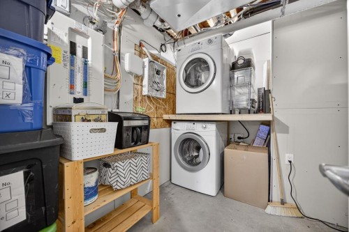 232 Mahogany Terrace Se, Calgary, AB - Indoor Photo Showing Laundry Room