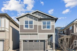 58 Buckskin Way  Cochrane, AB T4C 2P2