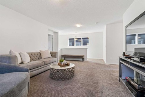 58 Buckskin Way, Cochrane, AB - Indoor Photo Showing Living Room