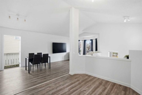 113 Mt Lorette Place Se, Calgary, AB - Indoor Photo Showing Other Room