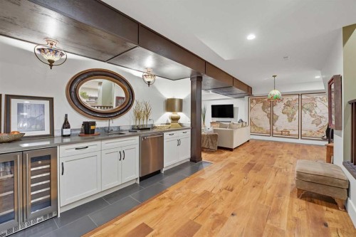 602 Macleod Trail Sw, High River, AB - Indoor Photo Showing Kitchen