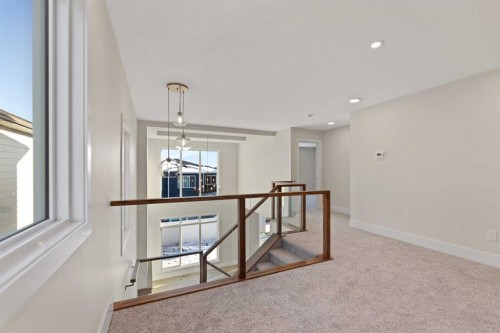 185 South Shore View, Chestermere, AB - Indoor Photo Showing Other Room