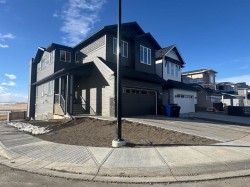 200 Lucas Gardens NW Calgary, AB T3P 2R8