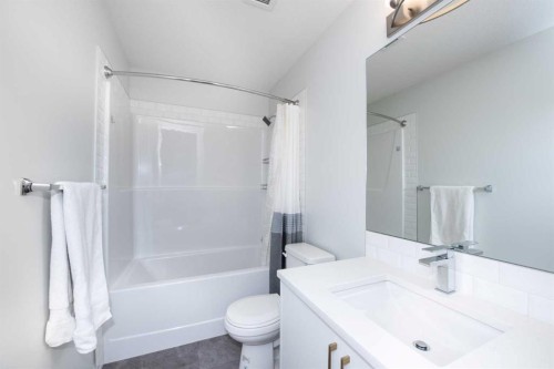 2303-220 Seton Grove Se, Calgary, AB - Indoor Photo Showing Bathroom